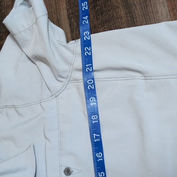 Kuhl Renegade Shirt Tufflex Fabric Size Medium in "Ash" Gray - Picture 8 of 11